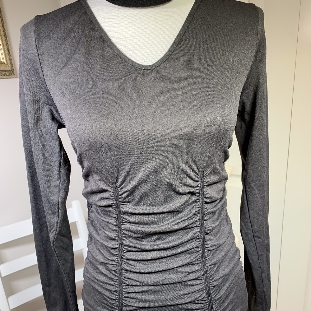 Belldini Gray Long Sleeve V-Neck Pullover Top
